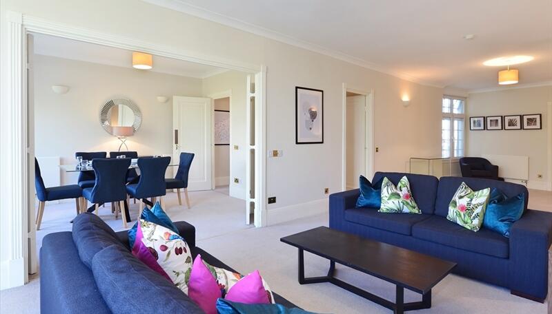 5 bed property in Strathmore Court, Park Road, London